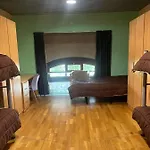 Albergue&cafetería Vía De La Plata Albergue