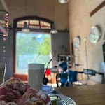 Albergue&cafetería Vía De La Plata