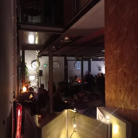 Vandrarhem & Cafeteria Via De La Plata Hervás