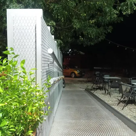 Vandrerhjem & Cafeteria Via De La Plata Hervás