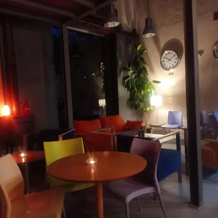& Cafeteria Via De La Plata * Hervás