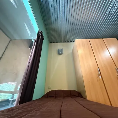 & Cafeteria Via De La Plata