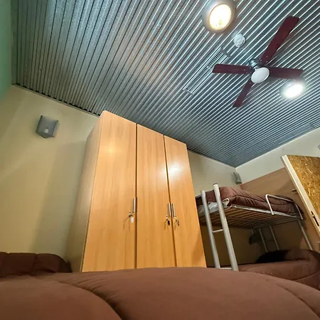 & Cafeteria Via De La Plata *