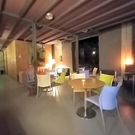 Hostel & Cafeteria Via De La Plata Hervás
