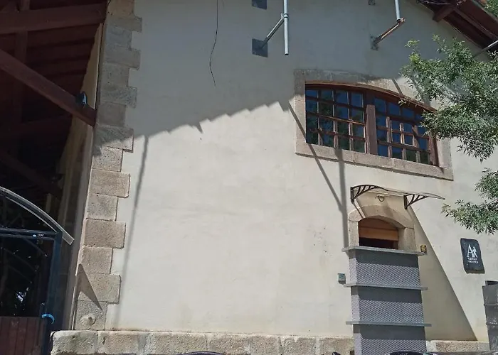 & Cafeteria Via De La Plata * Hervás